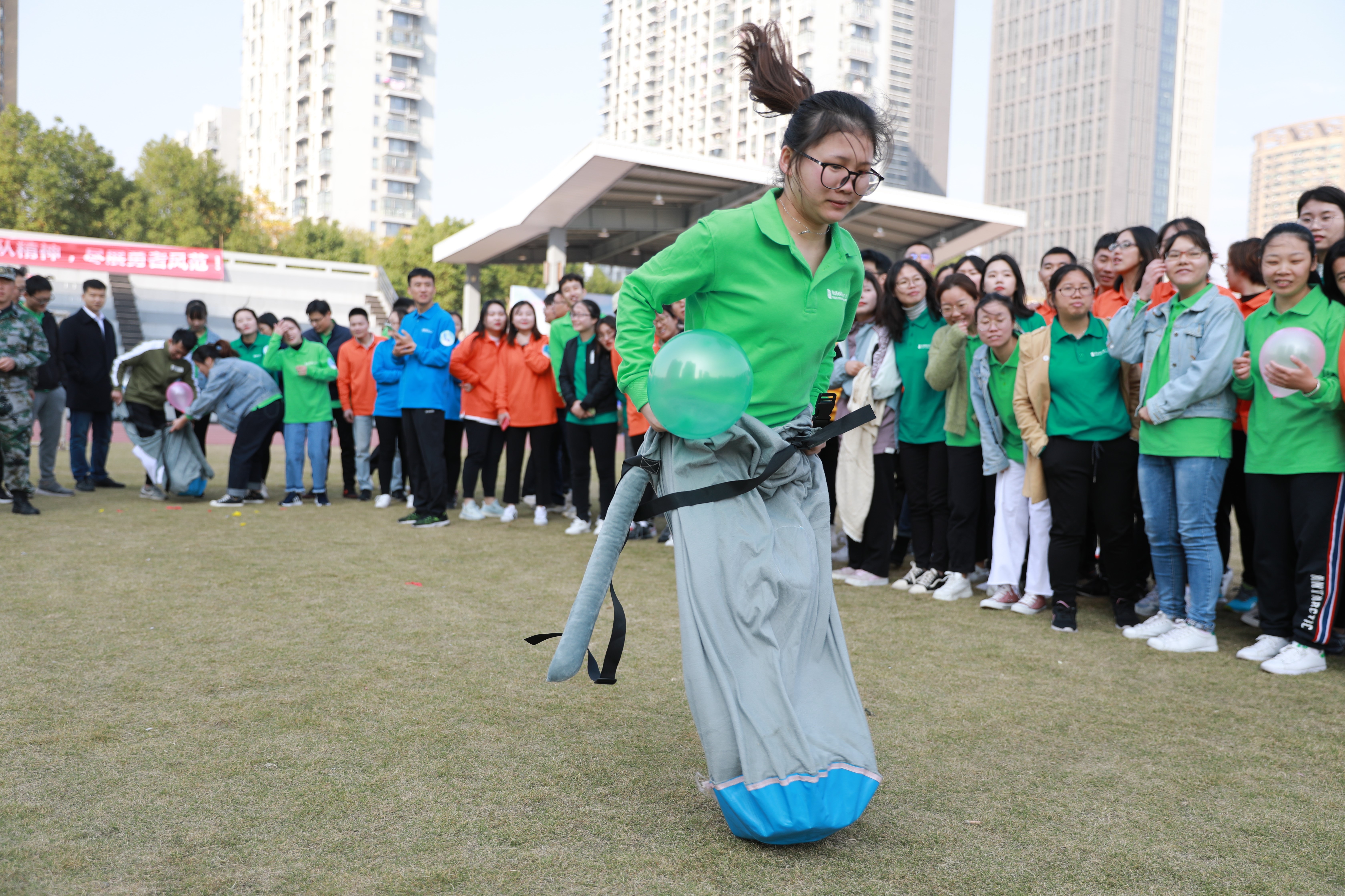 1574076836573658.jpg 绿袋鼠.jpg